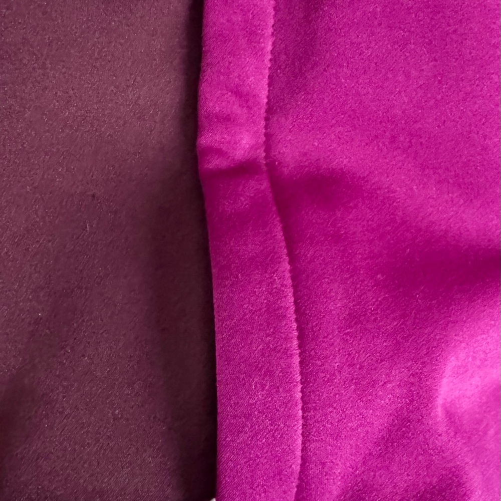 The North Face Women's Large Mulberry colored zip up Jacket - Picture 7 of 7